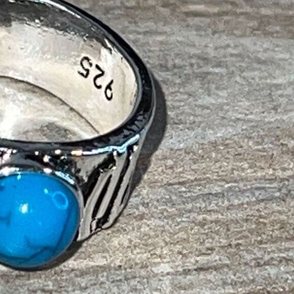 Turquoise On Etched Band Stamped 925 Silver Ring Size 8.25 - Picture 2 of 6